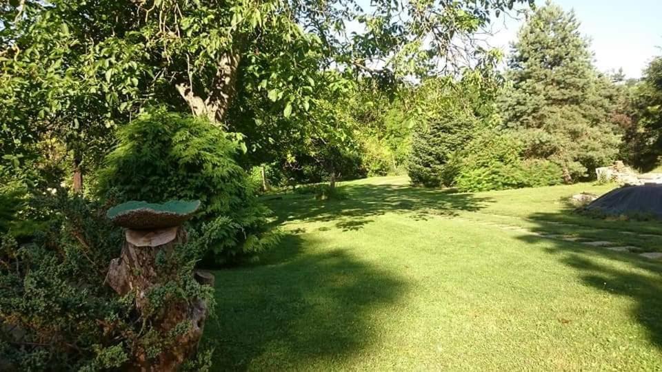 Nyugalomsziget Villa Kotcse Ngoại thất bức ảnh