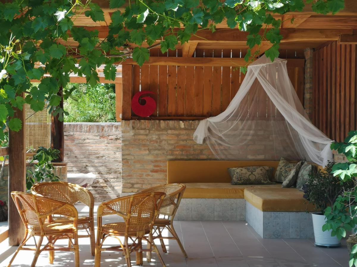Nyugalomsziget Villa Kotcse Ngoại thất bức ảnh