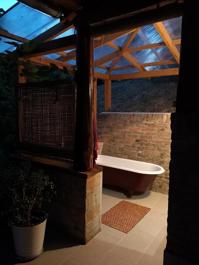 Nyugalomsziget Villa Kotcse Ngoại thất bức ảnh