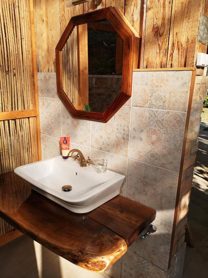 Nyugalomsziget Villa Kotcse Ngoại thất bức ảnh